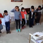 Søndagsskolebarna deltok med sang